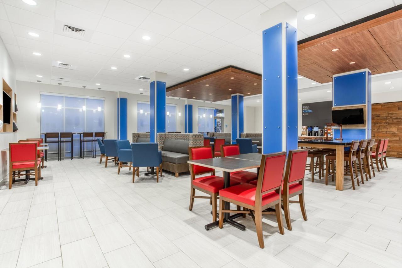 Holiday Inn Express & Suites - Ottawa By Ihg Екстер'єр фото