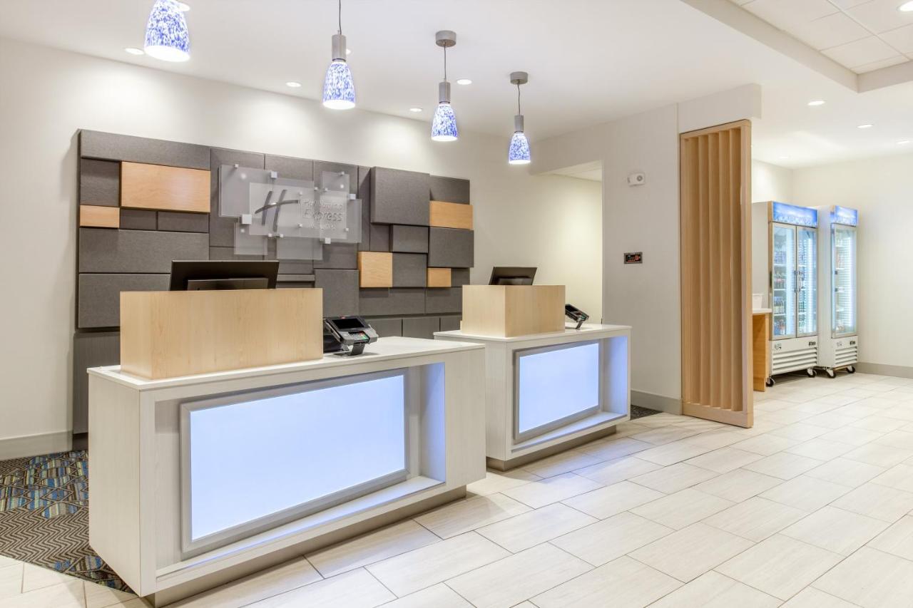 Holiday Inn Express & Suites - Ottawa By Ihg Екстер'єр фото